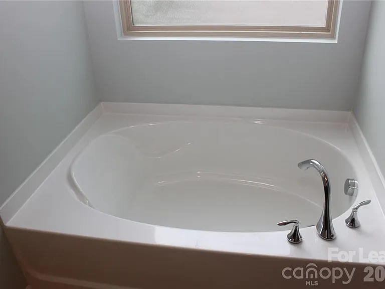 6017 Sweetbay Ln — Photo 17