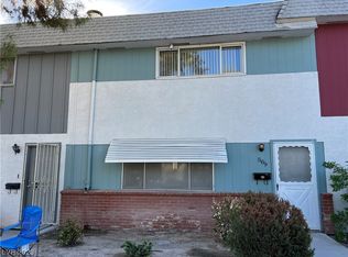 569 Greenbriar Townhouse Way, Las Vegas, NV 89121