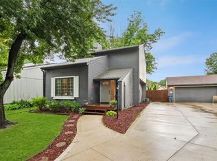 4404 81st St, Urbandale, IA 50322