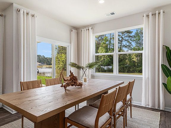 7th image of this home