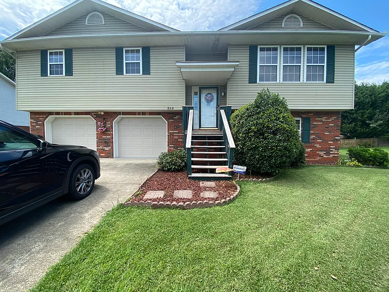 319 Gray Station Rd — Photo 1