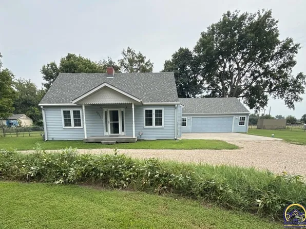 2925 NW Lower Silver Lake Rd, Topeka, KS 66618