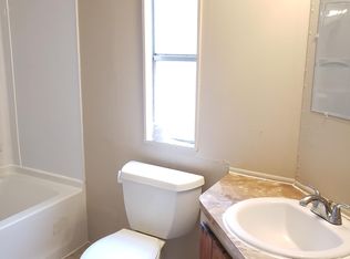 19 Town Mills Mobile Home Park, Shippensburg, PA 17257