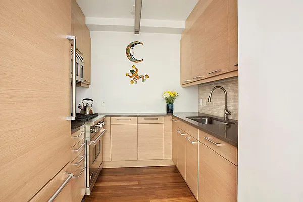 Sold by Town Residential | media 4