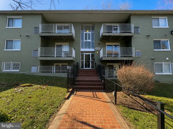 4469 B St SE APT 103, Washington, DC 20019