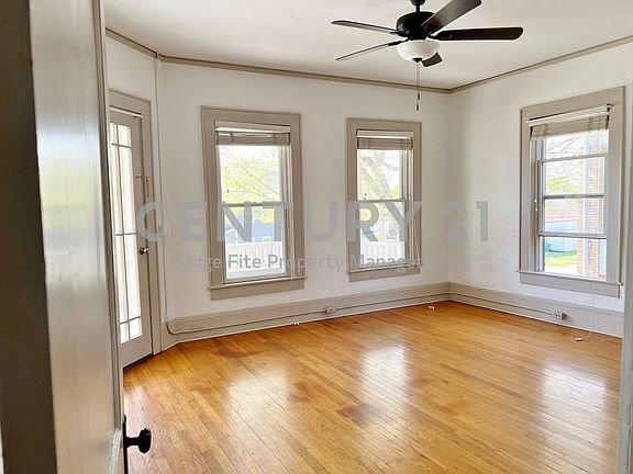 2nd image of 420 W Franklin St APT 2