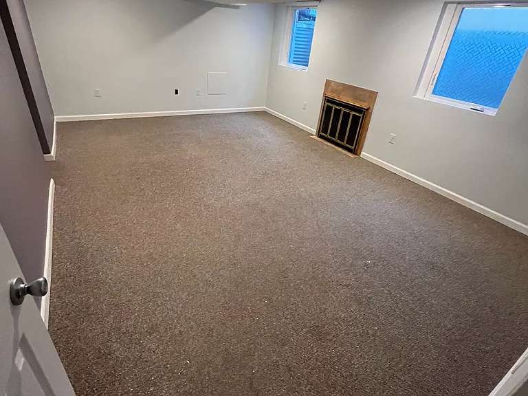 2129 S Fox St — Photo 15