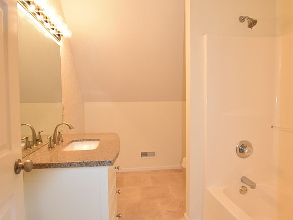 upstairs full bath