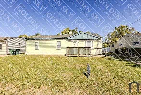 1st image of 1812 E Carver Dr