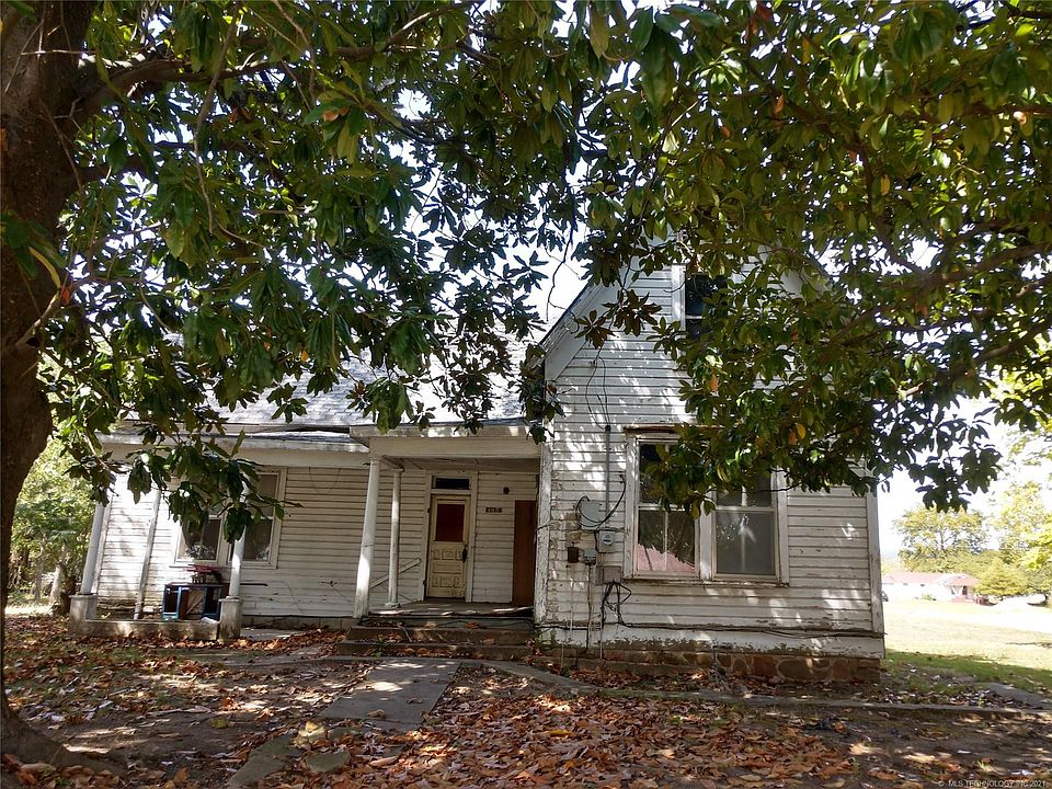 1st image of 405 2nd St