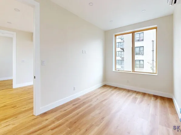 694 Rutland Road image 6 of 15