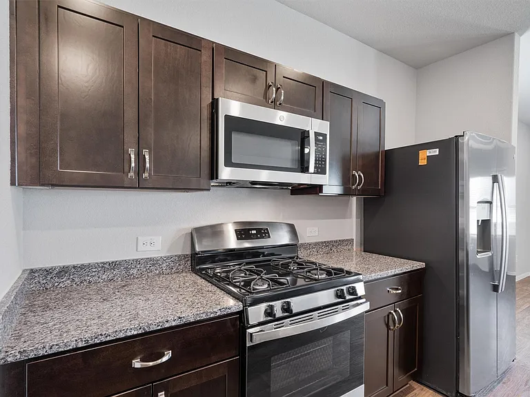 621 Running Creek Dr — Photo 12