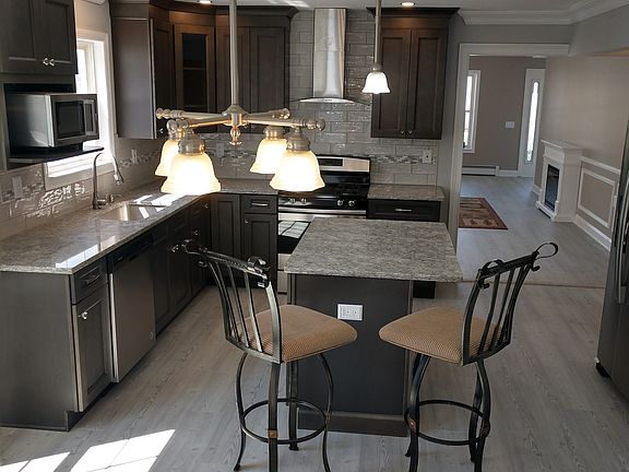 4th image of 52 Stockport Dr