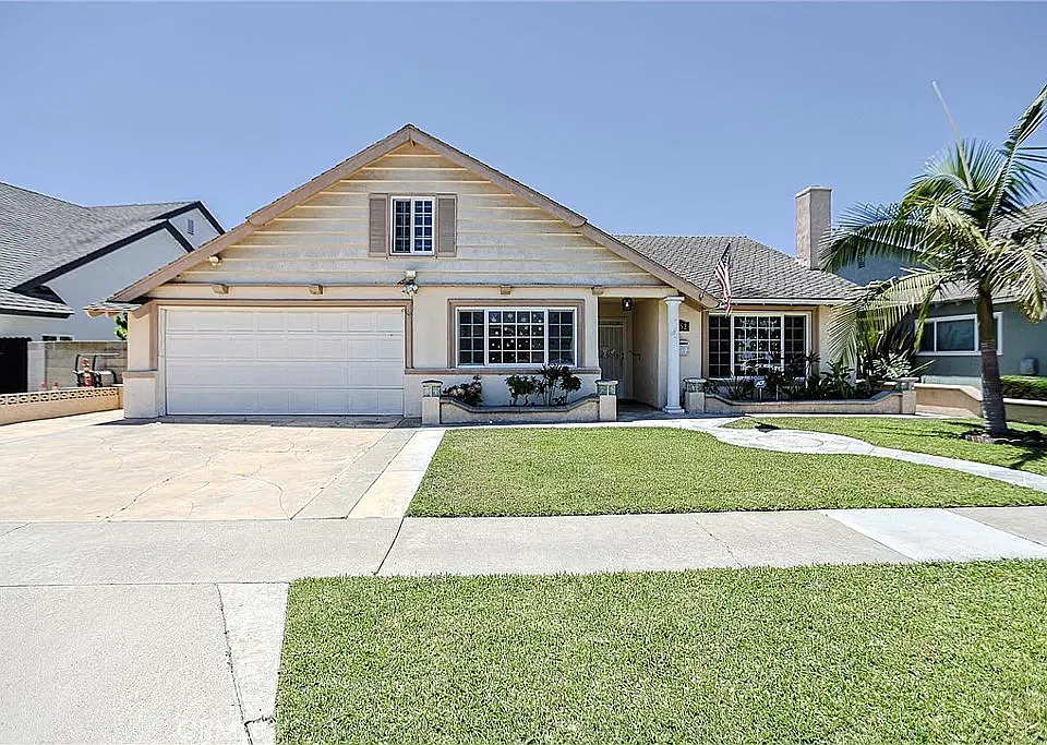 8952 Pebble Beach Cir