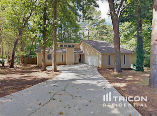 5054 Stoney Point Ln, Stone Mountain, GA 30088