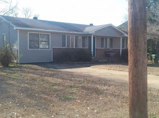 2518 Yorkshire Dr SW, Huntsville, AL 35803
