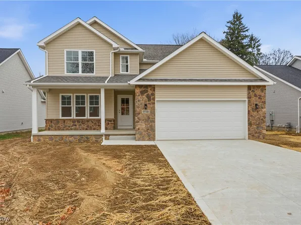 1118 Overridge Ave SE, North Canton, OH 44720