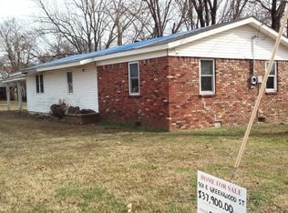 501 E Greenwood St, Hackett, AR 72937