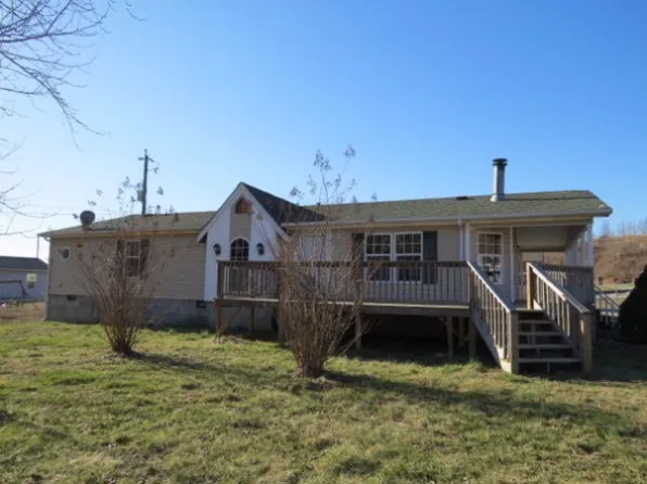 74 Justin Ave, Chavies, KY 41727