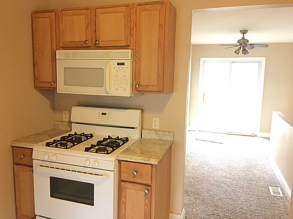5th image of 412 Park Dr