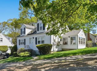 12 Cannon Rock Rd, Lynn, MA 01904