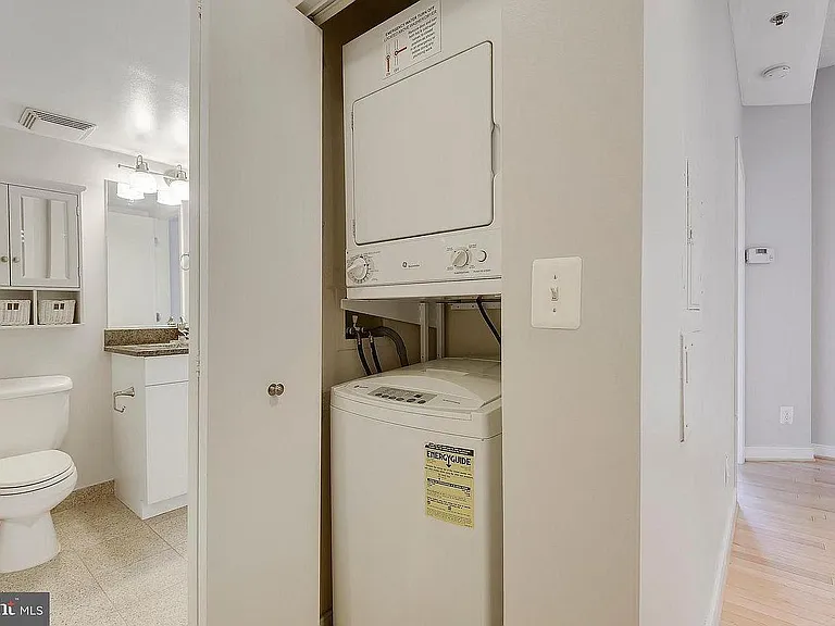 In-unit laundry