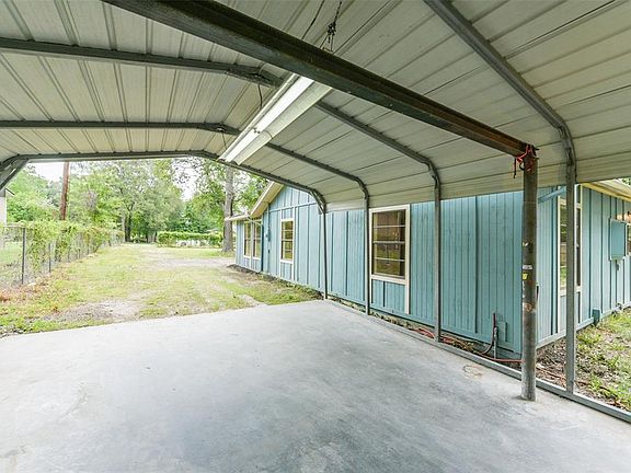 5th image of 21440 Stewart Street