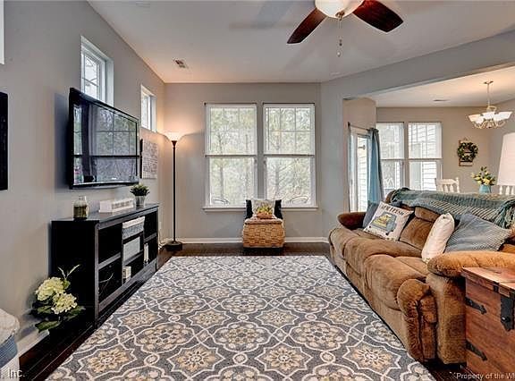 5th image of 3215 Francis Ct #9A