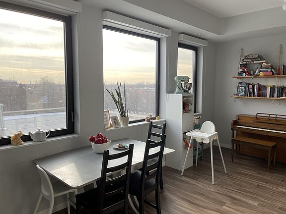 4th image of 1900 W Lawrence Ave #316
