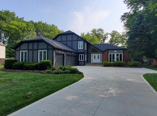 25624 Woodpath Trl, Westlake, OH 44145