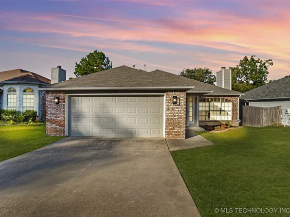11236 S Nandina Ave, Jenks, OK 74037