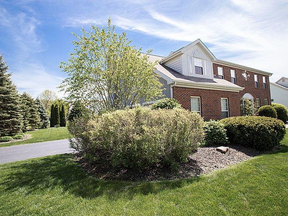 3rd image of 1699 Harrison Pond Dr