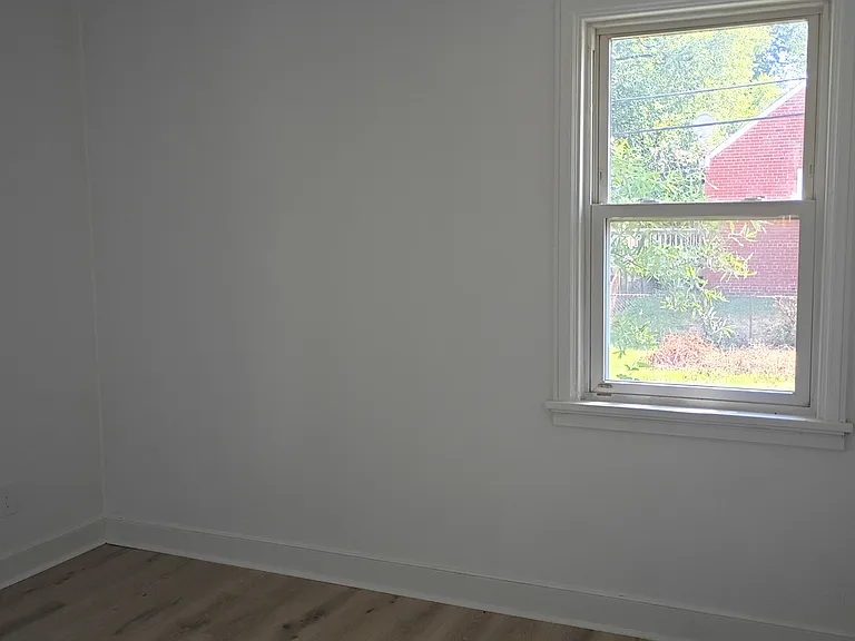 1412 Silver Ave — Photo 11