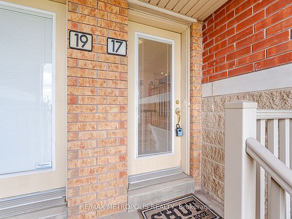 3rd image of 3975 Eglinton Ave W #17