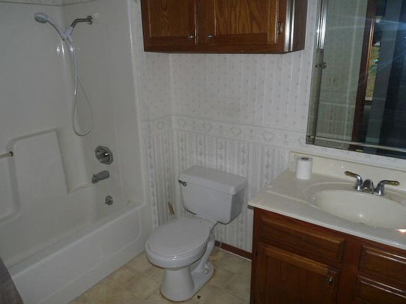 5th image of 105 N Nettie Street