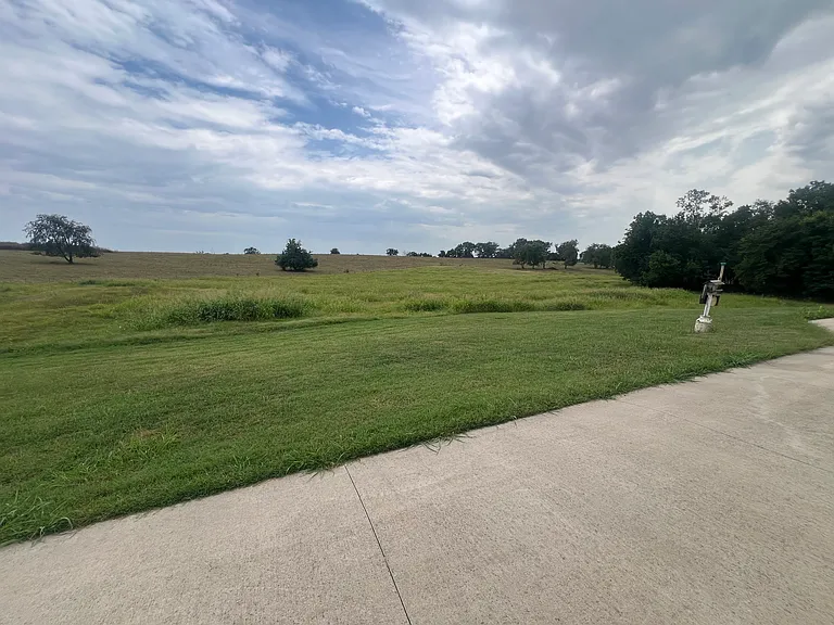 4529 Highway 37 — Photo 4