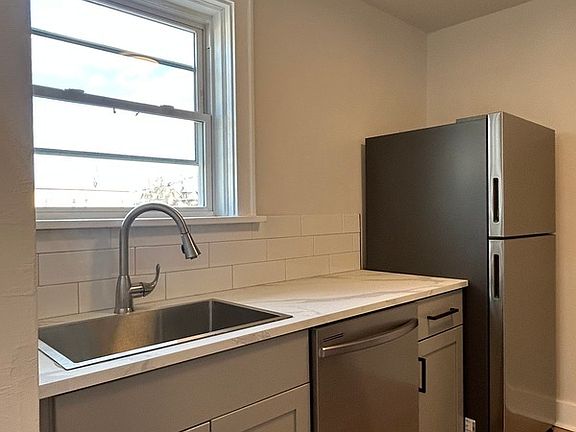 3rd image of 2903 Voelkel Ave APT 5
