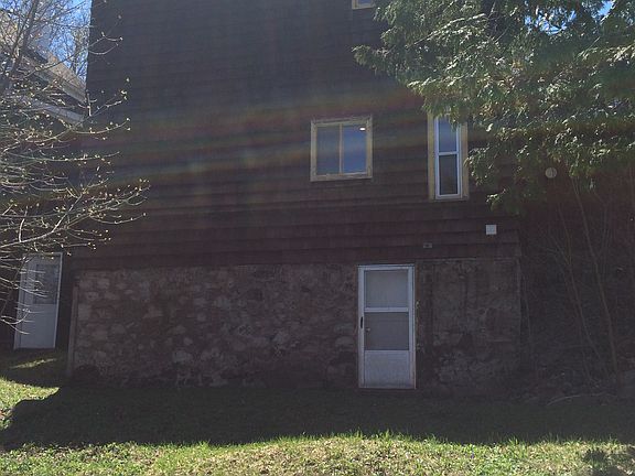 2nd image of 702 Calverley Ave