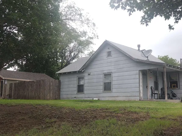 1001 N Saint Paul St, Wichita, KS 67203