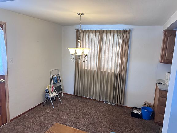 4th image of 6908 Hilldale Dr