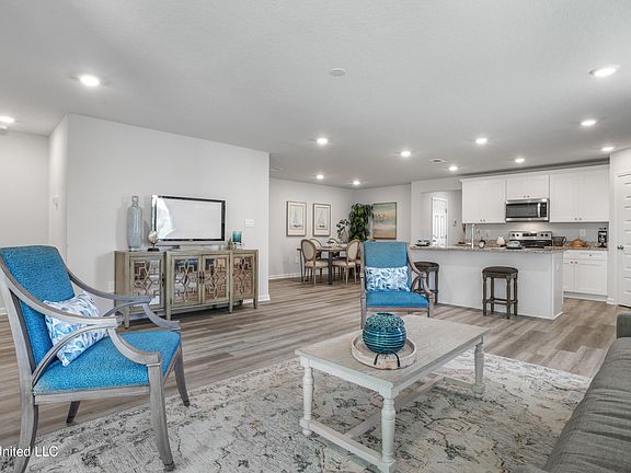 7th image of this home