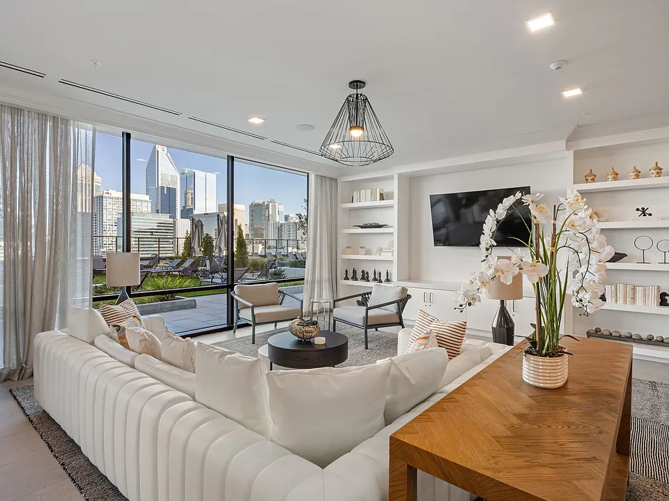 Overlook at Radius Dilworth apartments community photo