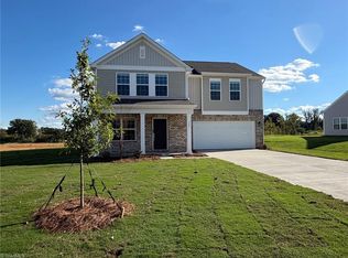 126 Primrose St, King, NC 27021