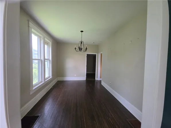 3300 Holmes St, Kansas City, MO 64109