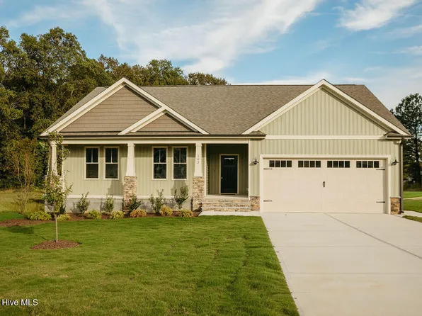 102 Lucky Lane, Pikeville, NC 27863