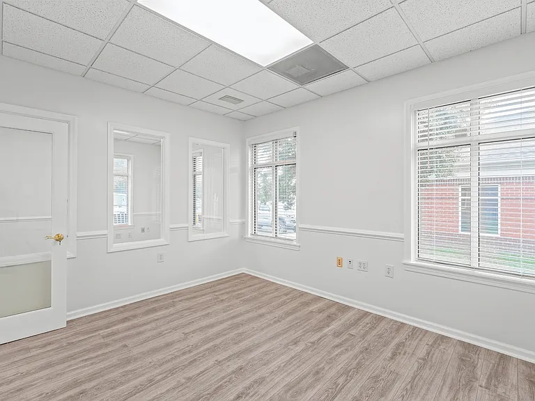 10316 Feldfarm Ln — Photo 12
