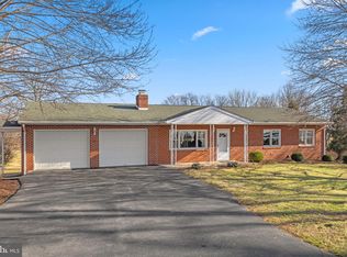 7737 Summit Point Rd, Charles Town, WV 25414