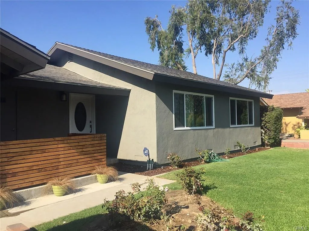4 bed, 1787 sqft, $4,550 — Photo 2