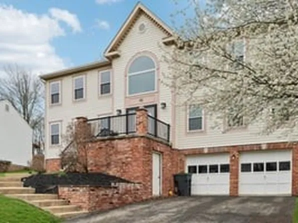 412 Rose Dr, Cranberry Township, PA 16066