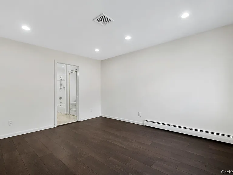 3 Charles Ln #2B — Photo 6